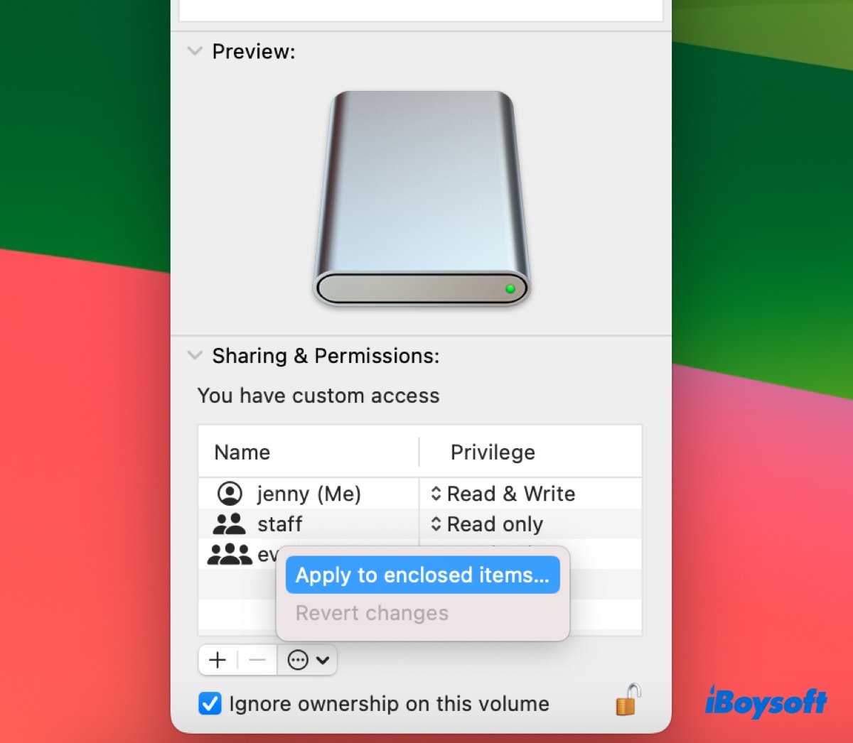 Cambiar permisos cuando no puedes agregar archivos o carpetas al disco externo en Mac