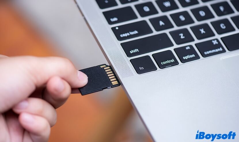 how to remove an SD card from MacBook